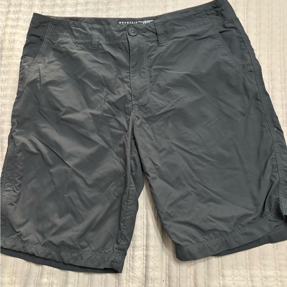Mountain Hardwear Other - Mountain Hardwear Men's Gray Hiking Shorts size 32
